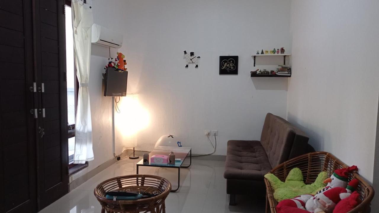 Neny'S Homestay 萨巴 外观 照片